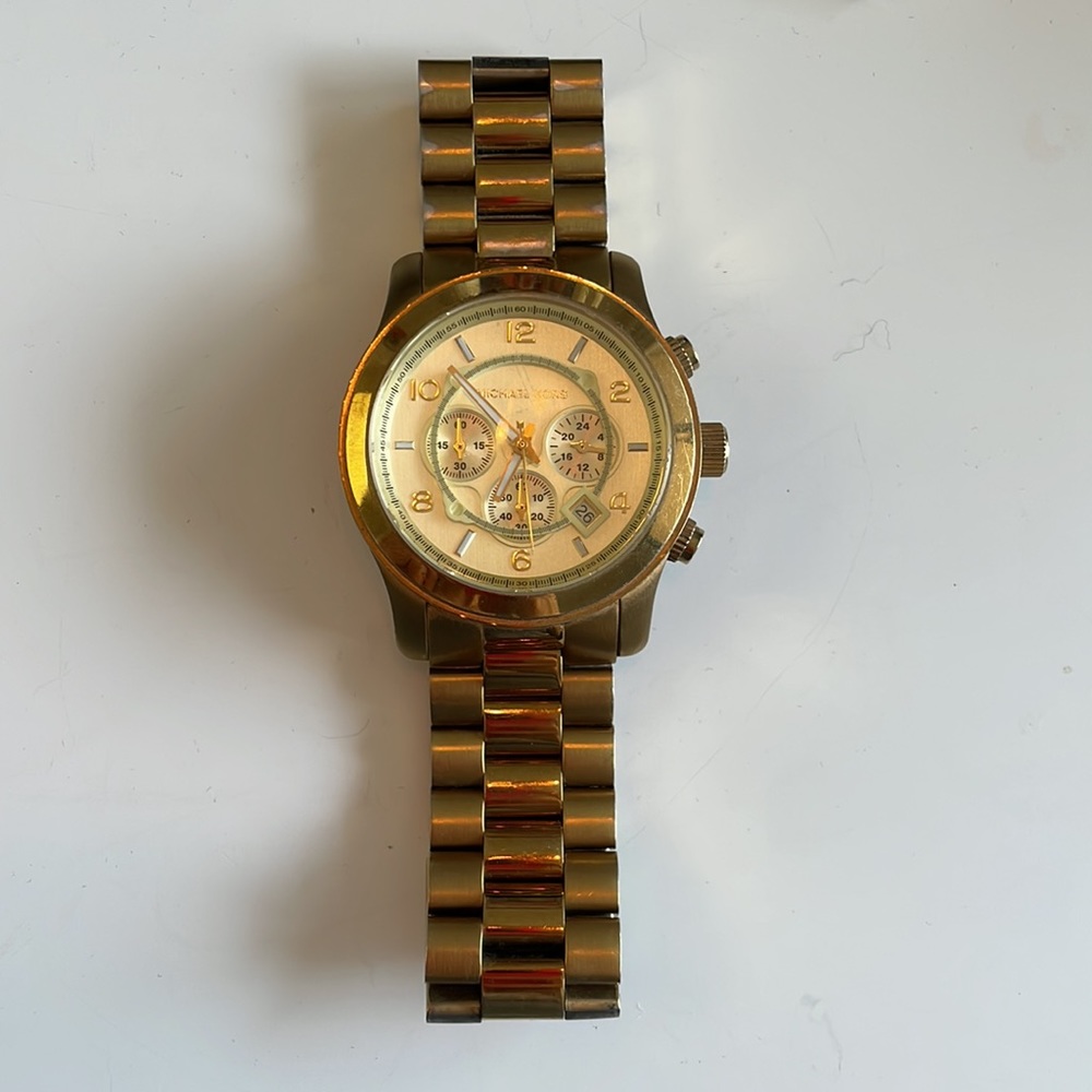 Michael Kors Oversized Runway Gold-Tone Watch